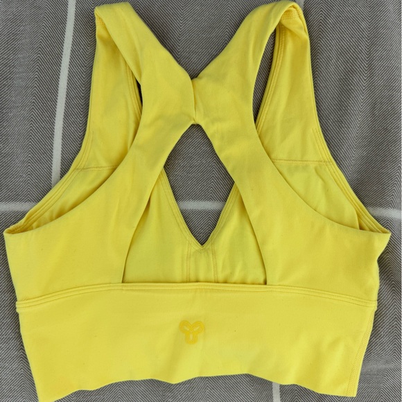 TNA sports bra in pineapple - Picture 2 of 4